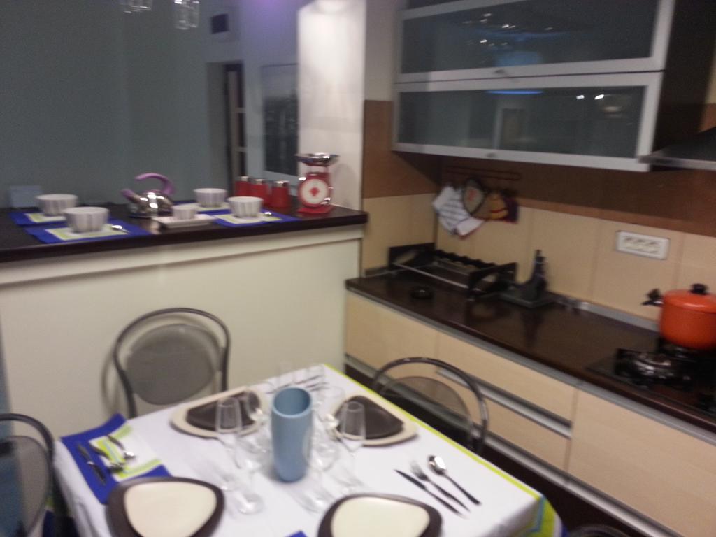 Apartment 3 Rooms Elegant บูคาเรสต์ ภายนอก รูปภาพ