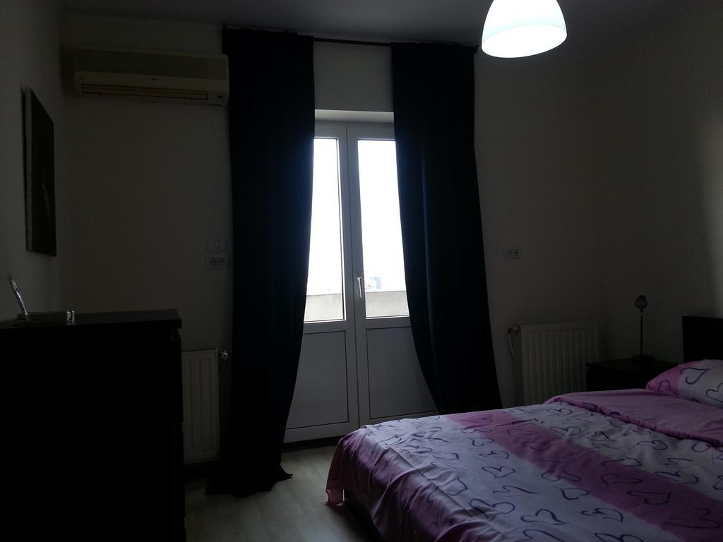 Apartment 3 Rooms Elegant บูคาเรสต์ ภายนอก รูปภาพ