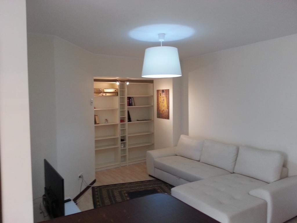 Apartment 3 Rooms Elegant บูคาเรสต์ ภายนอก รูปภาพ