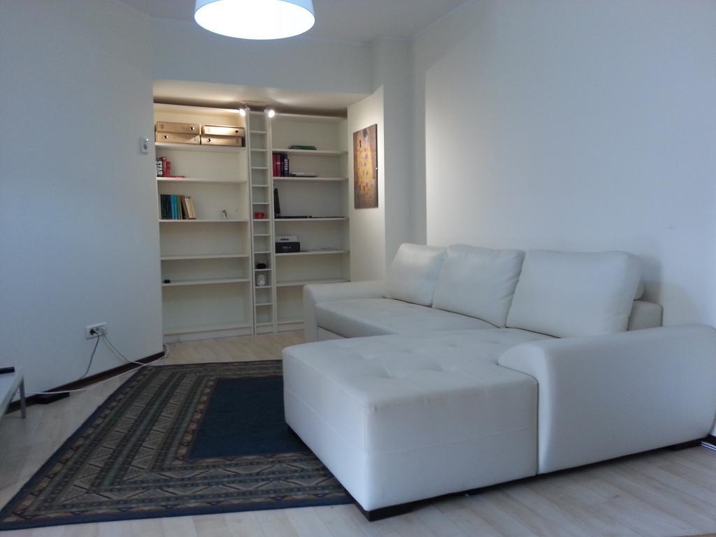 Apartment 3 Rooms Elegant บูคาเรสต์ ภายนอก รูปภาพ