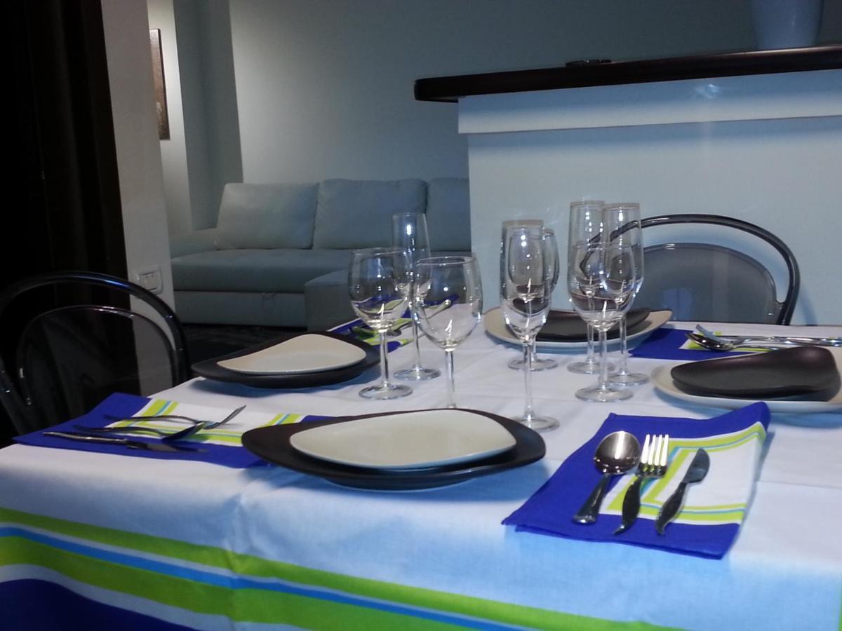 Apartment 3 Rooms Elegant บูคาเรสต์ ภายนอก รูปภาพ