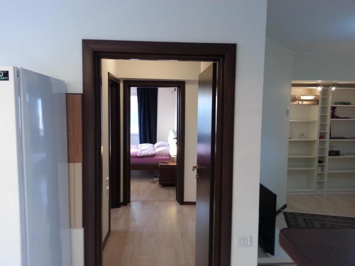 Apartment 3 Rooms Elegant บูคาเรสต์ ภายนอก รูปภาพ