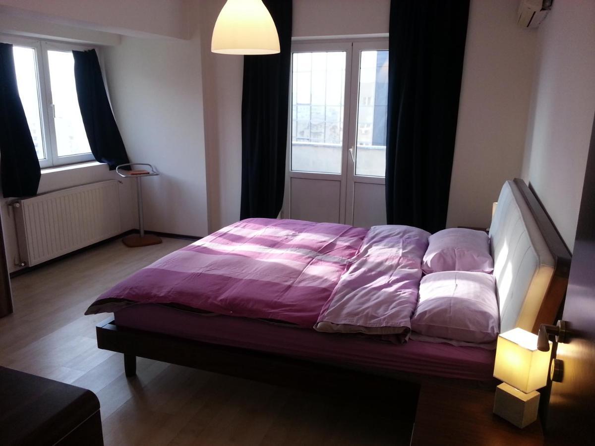 Apartment 3 Rooms Elegant บูคาเรสต์ ภายนอก รูปภาพ