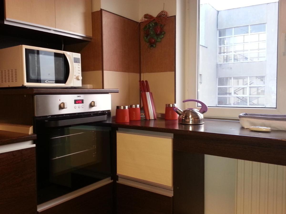 Apartment 3 Rooms Elegant บูคาเรสต์ ภายนอก รูปภาพ